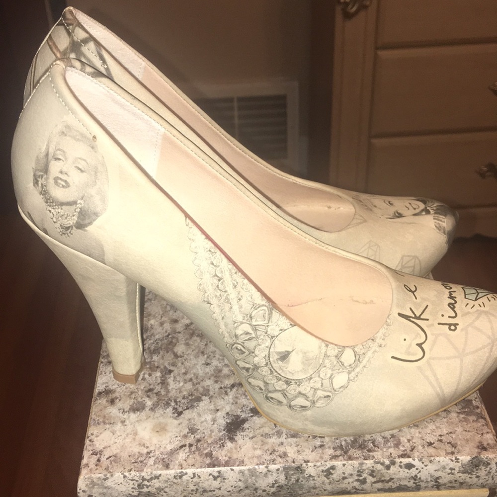 Marilyn Monroe 💋 pumps